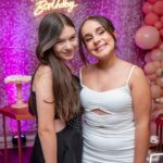 Sienna Belle Instagram - ainda não superei isso aqui… 💗✨ post pra agradecer a todo mundo que estava presente na minha festa, e em especial essas 3… ouvi dizer que foram elas que fizeram essa supresa junto com minha family! 🥹 eu amo vocês! obrigada por serem as melhores companheiras pra vida possíveis. <3 @valenthinarodarteoficial @manucostab_ @belladaneluzz #15 💐✨
