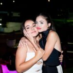 Sienna Belle Instagram - ainda não superei isso aqui… 💗✨ post pra agradecer a todo mundo que estava presente na minha festa, e em especial essas 3… ouvi dizer que foram elas que fizeram essa supresa junto com minha family! 🥹 eu amo vocês! obrigada por serem as melhores companheiras pra vida possíveis. <3 @valenthinarodarteoficial @manucostab_ @belladaneluzz #15 💐✨