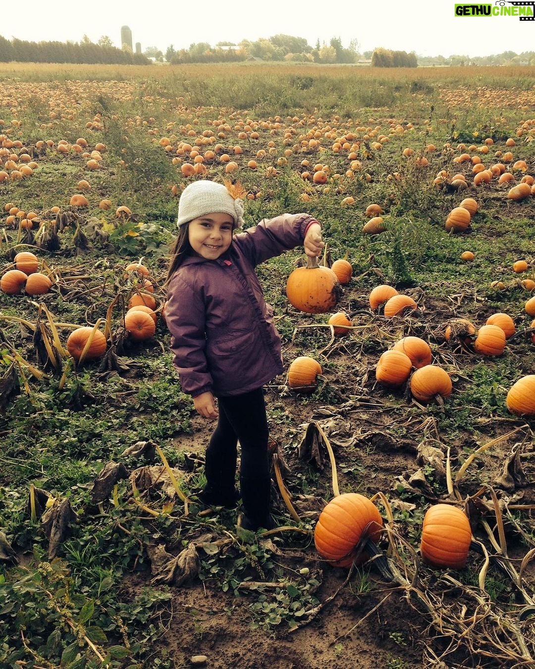 Sienna Belle Instagram - feliz dia das crianças. <3 💌🎃✨💐🧡 Brantford, Ontario