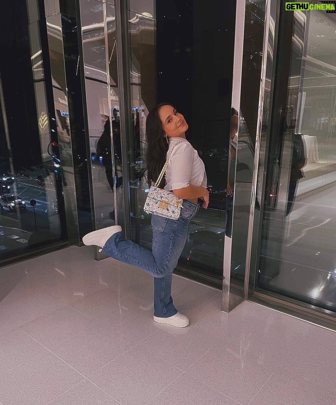Sienna Belle Instagram - what if it all works out? 🤍🤭