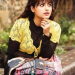 Simi Chahal Instagram - Last photo has the full outfit 🐥 #Meher #JVSJ 💟 Costume Stylist : @designer.nitasha Photography : @dashmesharts Makeup : @prabhakarchande_makeupartist Hair : @krishna.hairstylist