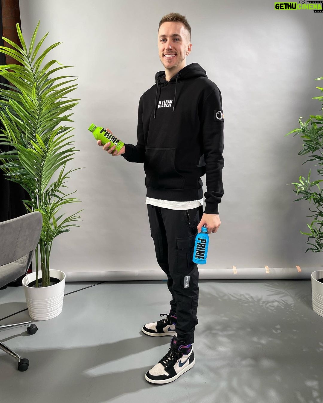 Simon Minter Instagram - Tried Prime for a video, out on the main channel now!