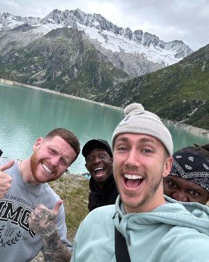Simon Minter Instagram - Just wanted a nice photo in front of the lake.