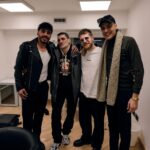 Simone Paciello Instagram - Se c’avessero detto che il 2024 sarebbe iniziato così con un triplo SOLD OUT con due date al Lirico di Milano e Varese forse non ci avremmo mai creduto. Siete stati meravigliosi, ci state facendo vivere un sogno🤍 Teatro Lirico (Milano)