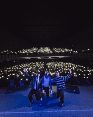Simone Paciello Instagram - Con BRESCIA e PIACENZA si è conclusa questa prima parte del tour 2023!🤍
Non vediamo l’ora che inizi il 2024 per raggiungervi in tutta Italia 😏
IL TEATRO È UNA COSA BELLA 🫶🏻

📸: @simoneilgalbiati