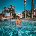 Simone Paciello Instagram - Ogni mascella squadrata è bell’ ‘a mamma soja Marbella, Spain