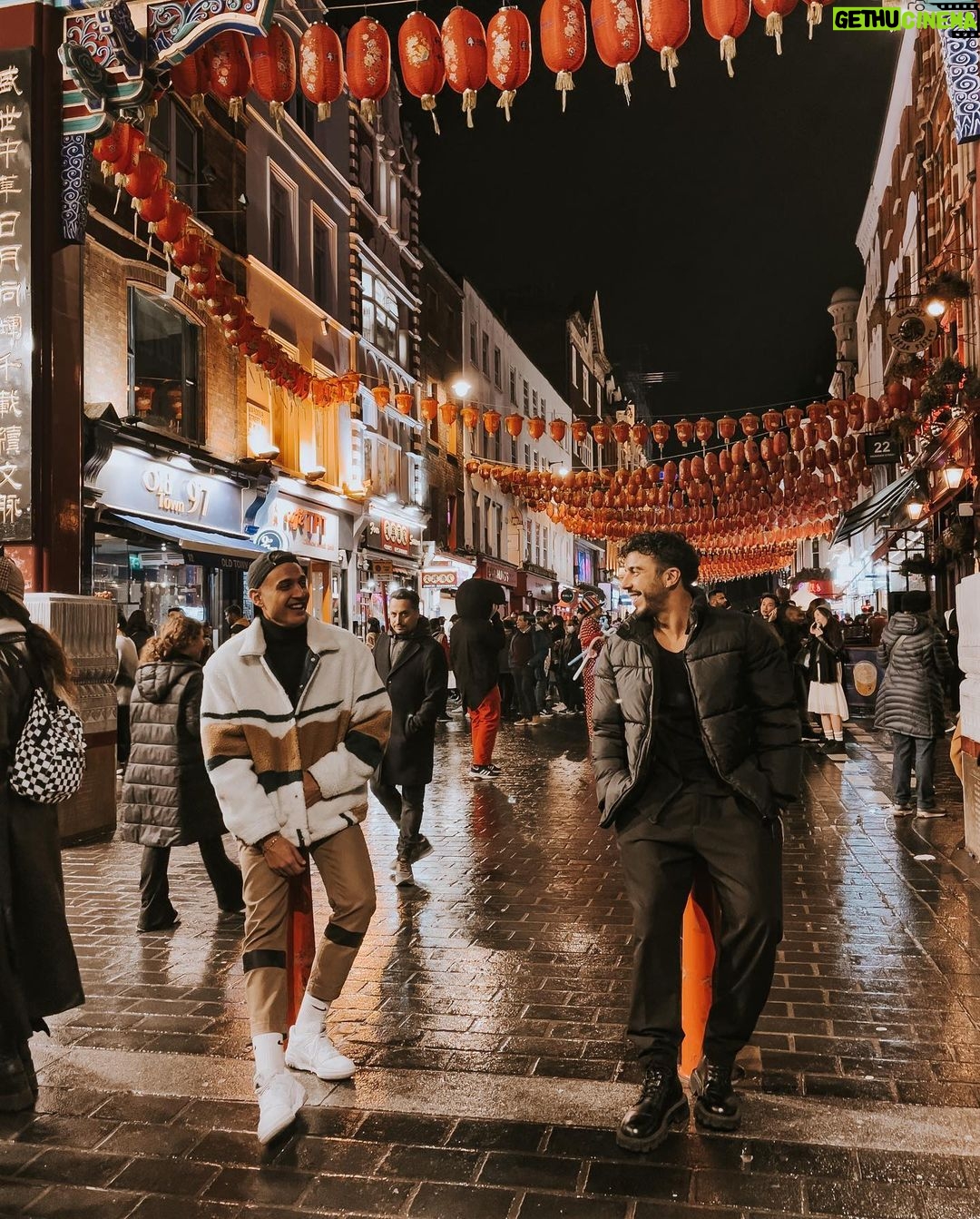 Simone Paciello Instagram - Bella Londra peccato che sia in Inghilterra London, United Kingdom