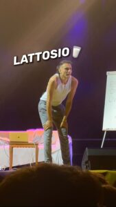Simone Paciello Instagram - LATTOSIO 🥛 Questa è la classica storia che avrei preferito non ascoltare..🤯