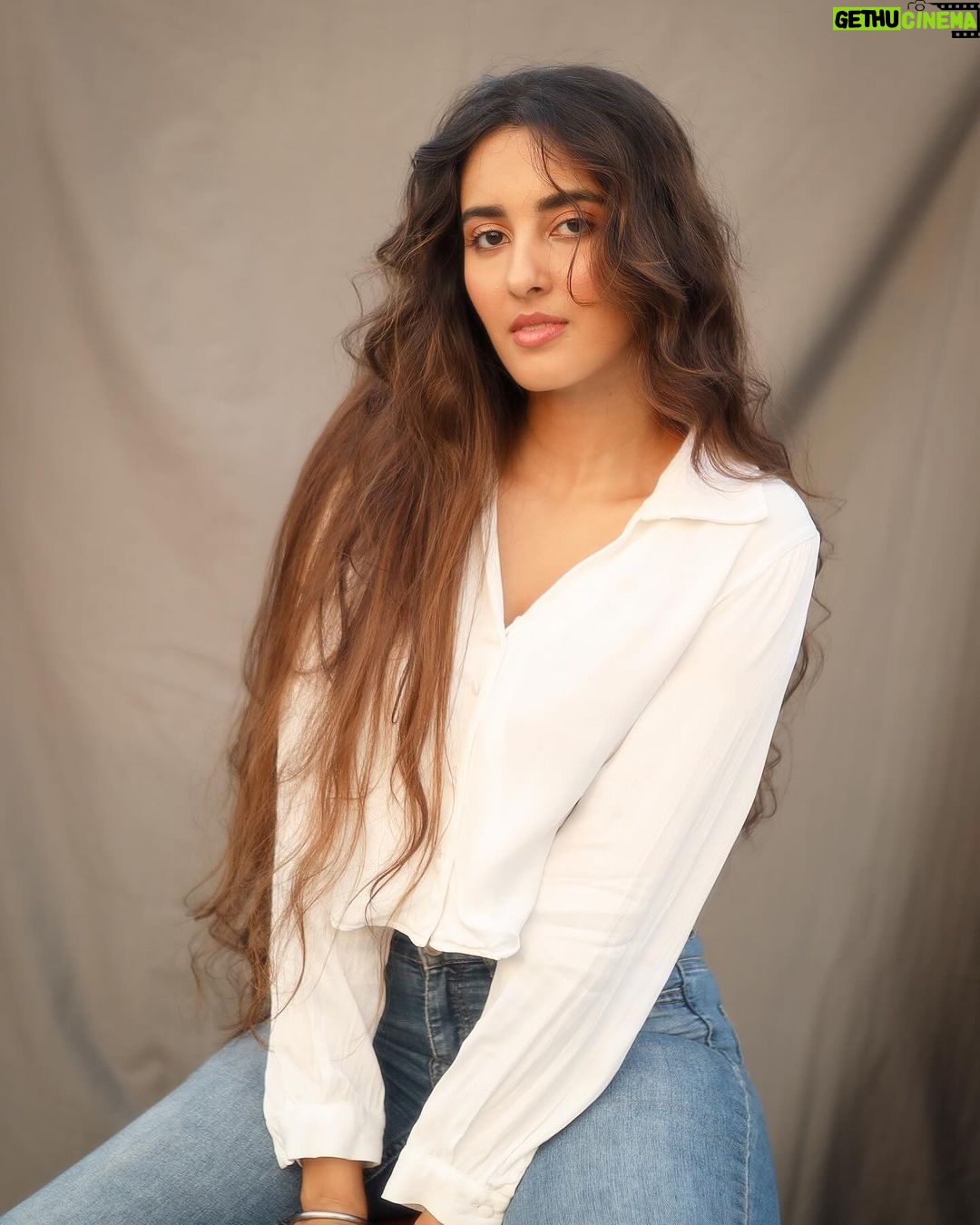 Simrat Kaur Instagram - Muskaan in 2024 😛😅 Shimla - The Queen Of Hills