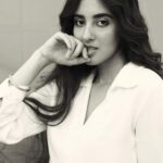 Simrat Kaur Instagram - Lost is a lovely place to find yourself🫶