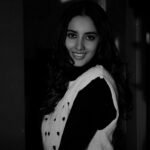 Simrat Kaur Instagram - Tune kajal lagaya din mai raat ho gai 🫶🥹 📸 @by.manish Mumbai, Maharashtra
