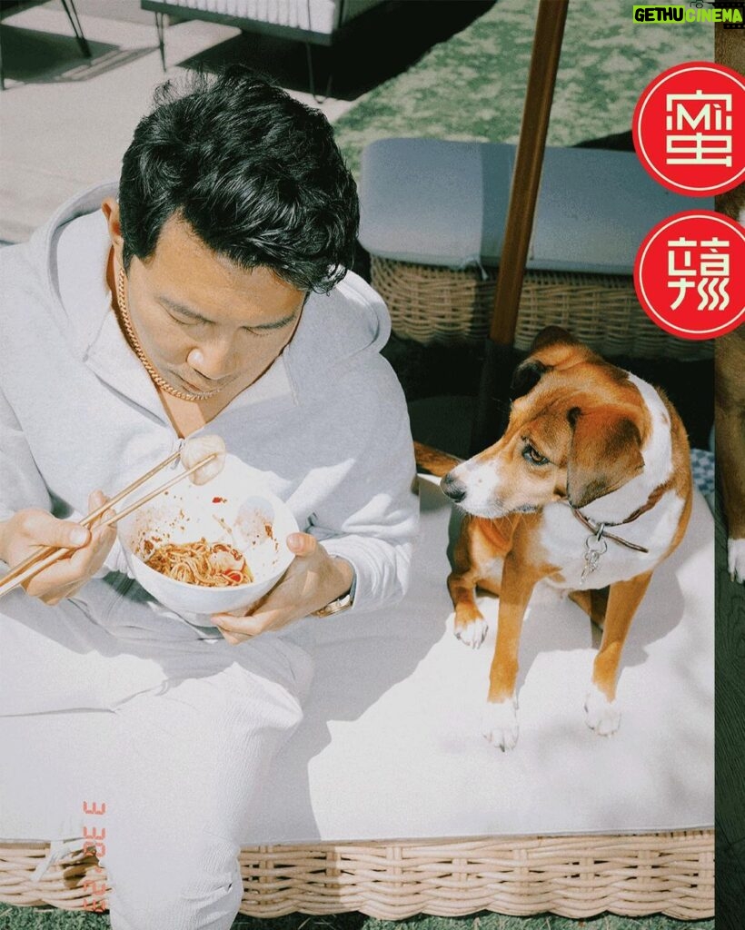 Simu Liu Instagram - I’m pleased to announce my appointment as Chief Content Officer of MìLà (formerly XCJ), an incredible AAPI-owned business that delivers easy-to-cook, restaurant-quality soup dumplings and noodles (and ice cream!) to your door anywhere in the US! I knew that @eat.mila was for real when my parents intercepted a delivery of xiao long bao meant for me years ago, shipped in dry ice to ensure maximum freshness. After just 10 minutes in a steamer, they were perfectly juicy and ready to be devoured. I should know; there were none left for me by the time I got back 🙁 After meeting cofounders Jen and Caleb, I knew I had to get involved. As CCO I’ll play an active role in shaping the creative strategy of the business and driving major marketing initiatives moving forward. Together, our collective mission is to bring the amazing flavours of our culture to a wide audience, uniting and sharing through inclusive food experiences. I’m so excited to be a part of this team and I can’t wait to tell my parents that I have a real job now.