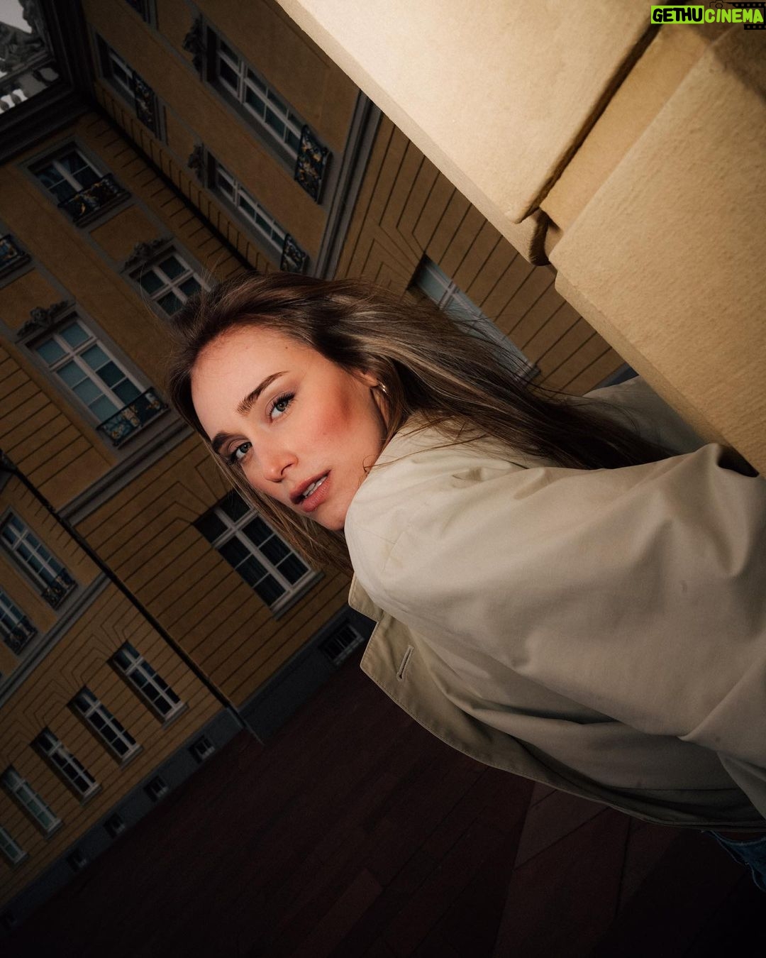 Sina Deinert Instagram - Photoshoot with @boulgates 📸🧡