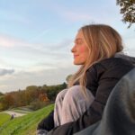 Sina Deinert Instagram - I‘m doing Social Media only on Wednesdays and Sundays for over a week now and it feels really good but then on the other hand it still feels a little weird. Sometimes I feel like I’m missing out on something or I feel bad for not posting everyday. But I have so much more time for myself and I get so many more things done during the day hahah. And I can definitely already feel the positive effects on my mental health!!! So I’m gonna keep going!! Is anyone else joining me with less social media use? 🙊💗 #ReduceSocialMediaUse Deutschland