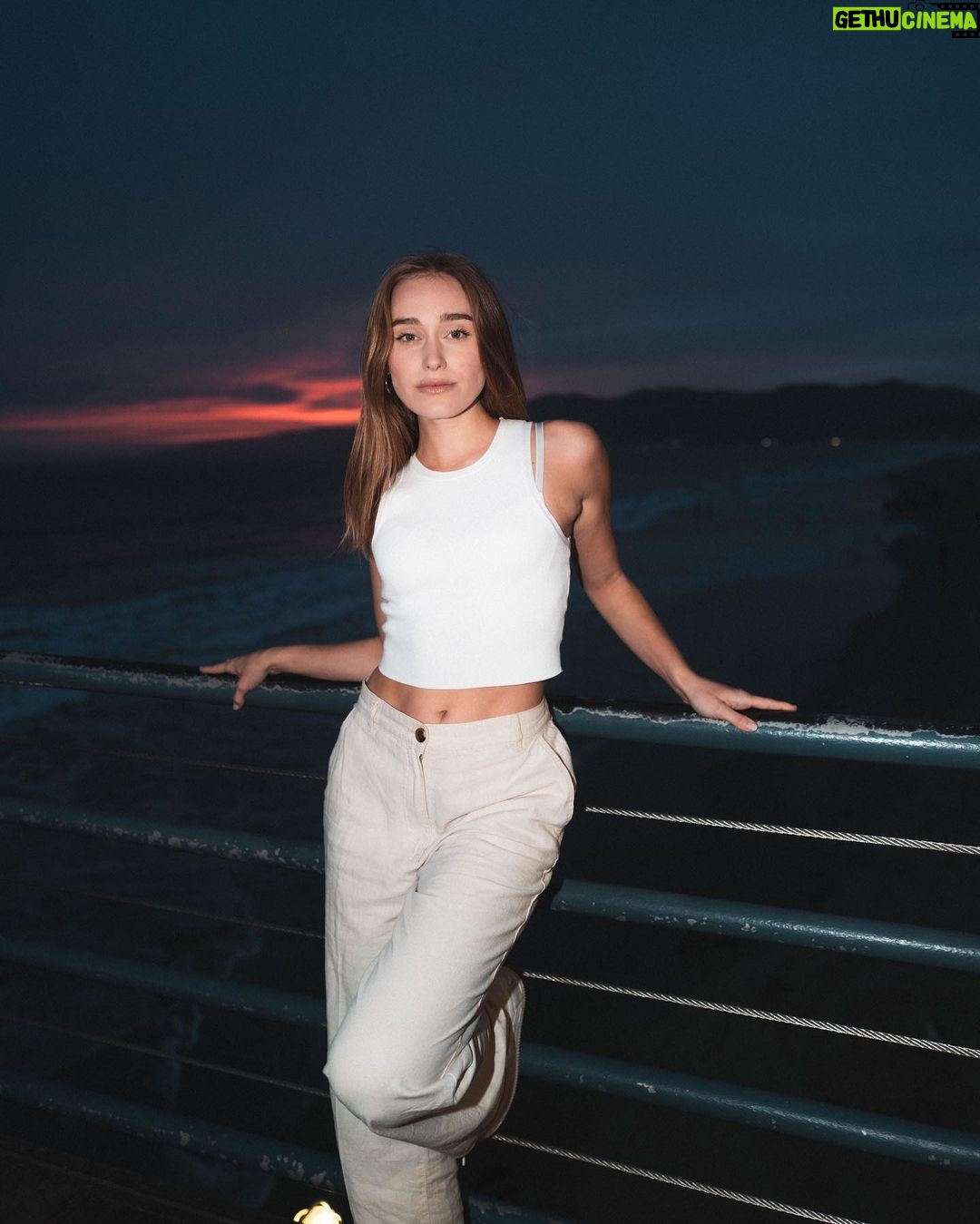Sina Deinert Instagram - Back in LA!! 📷 @benjamindiedering Los Angeles, California