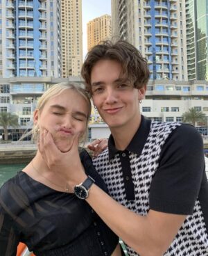 Sina Deinert Instagram - Nooaaahhh I wish you all the best for your next chapter in life!!! I know you’re gonna kill it and I can’t wait to hear all the music you’ve been creating!!! ❤️‍🔥