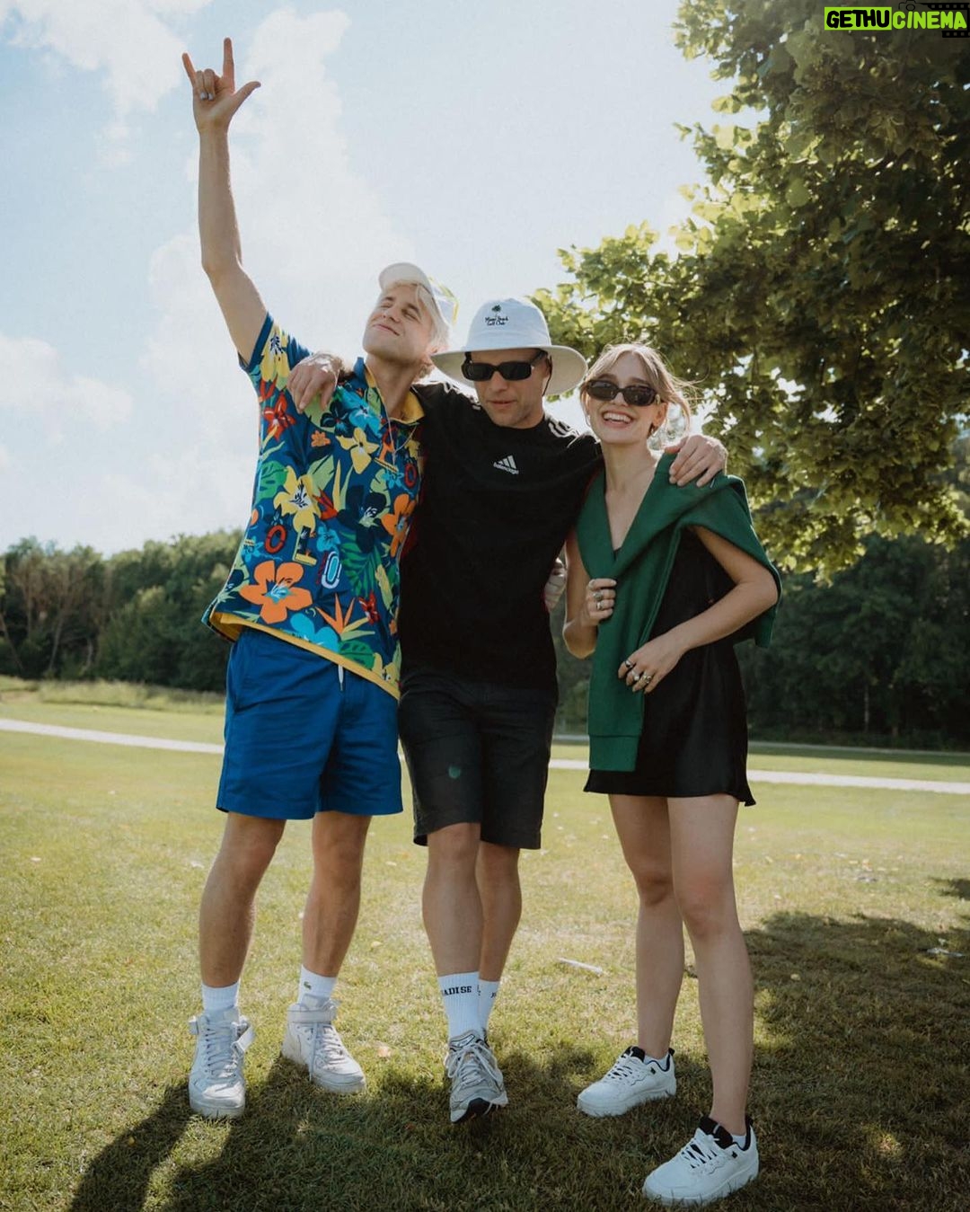 Sina Deinert Instagram - Went golfing yesterday and found out that I have no talent @bdxmedia