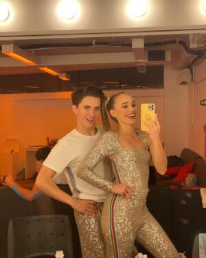 Sina Deinert Instagram - It feels soooooo good to perform again🙊🥳!!! Today is our second show in Porto Alegre. LET‘S KILL IT AGAIN!! @nowunited