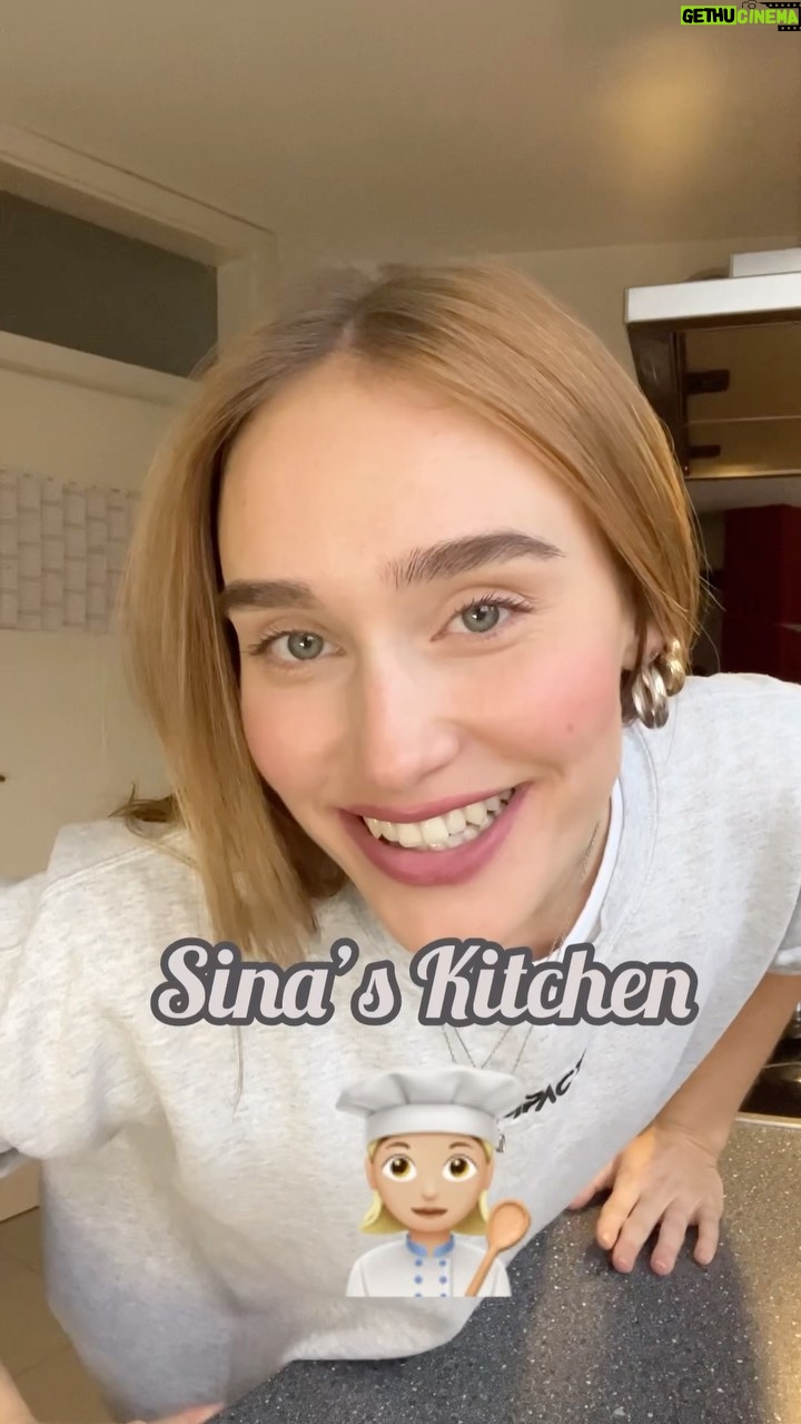 Sina Deinert Instagram - What should I cook next?👩🏼🍳✨ #SinasKitchen Sina’s Potato Salad 🥗🥔 • boil potatoes and cut thin slices Sauce: • cook Onions and Garlic in a pan until they are golden • adding vinegar • adding „Gemüsebrühe“ - vegetable broth • adding any kind of mustard (Let it all boil a little) (I also have no measurements for this 😂 just do how ever much feels right 😅) It’s super easy even I can to it 😂🤞🏻