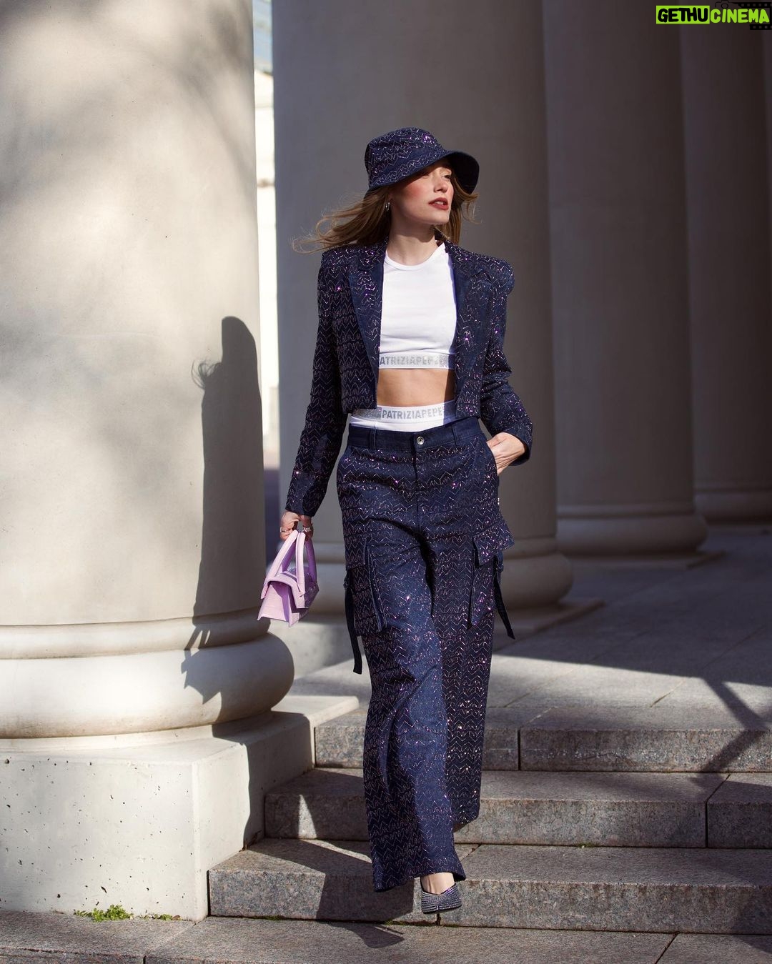 Sina Deinert Instagram - Urban denim but make it glamorous with @patriziapepe ✨ #FlyMonogram #PatriziaPepeSS23 • Werbung Patrizia Pepe