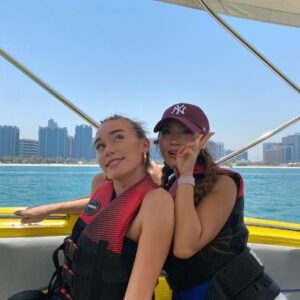 Sina Deinert Instagram - Happy Birthday to this wonderful, inspiring, brave, warm-hearted, beautiful, talented, passionate, hardworking, positive, kind and lovely human being... Heyoon Jeong 🙇🏼‍♀️👑 I Love you so much and I am so grateful to be in your life!!! 💜 @heyoon_jeong