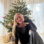 Sina Deinert Instagram - Happy Holidays everyone🎄✨💝 wishing you and your family/friends love, peace and happiness!! 🙏🏼 Germany