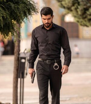 Sina Mehrad Instagram - ‎...همه ما ابوذر متولد میشویم
‎بعد تبعید میشویم، به نیما شدن به قربانی شدن ، چه بخواهیم  چه نخواهیم
‎ما فقط  مهره هایی هستیم که در دستان چند کهنه قمارباز جابه جا میشویم
.
‎ ❤️ دوستت دارم نیما ، دوستت دارم ابوذر