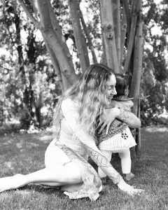 Sinem Kobal Instagram - LEYLA 🫠🌸