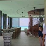 Sirin Horwang Instagram - ปลาฉลามแน่ๆ #photobomb 🤣🤣🦈🦈 #swimsaicxkaosupassara SO/ Maldives