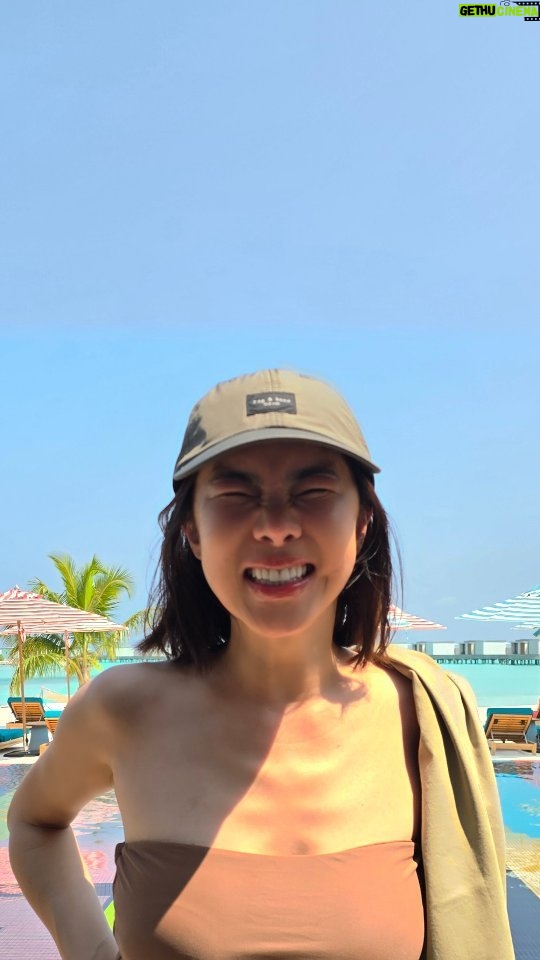 Sirin Horwang Instagram - My activity with the sun this morning @so.maldives SO/ Maldives