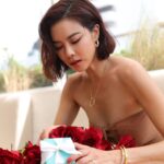 Sirin Horwang Instagram - All over the moon with my self-given little bluebox 🩵 @tiffanyandco #ATiffanyValentinesDay #TiffanyPartner