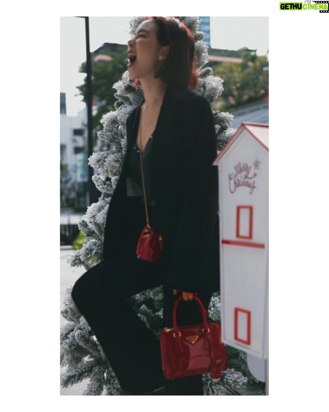 Sirin Horwang Instagram - love Christmas 🎉🌲🎉🌲 #pradaholiday23 @prada