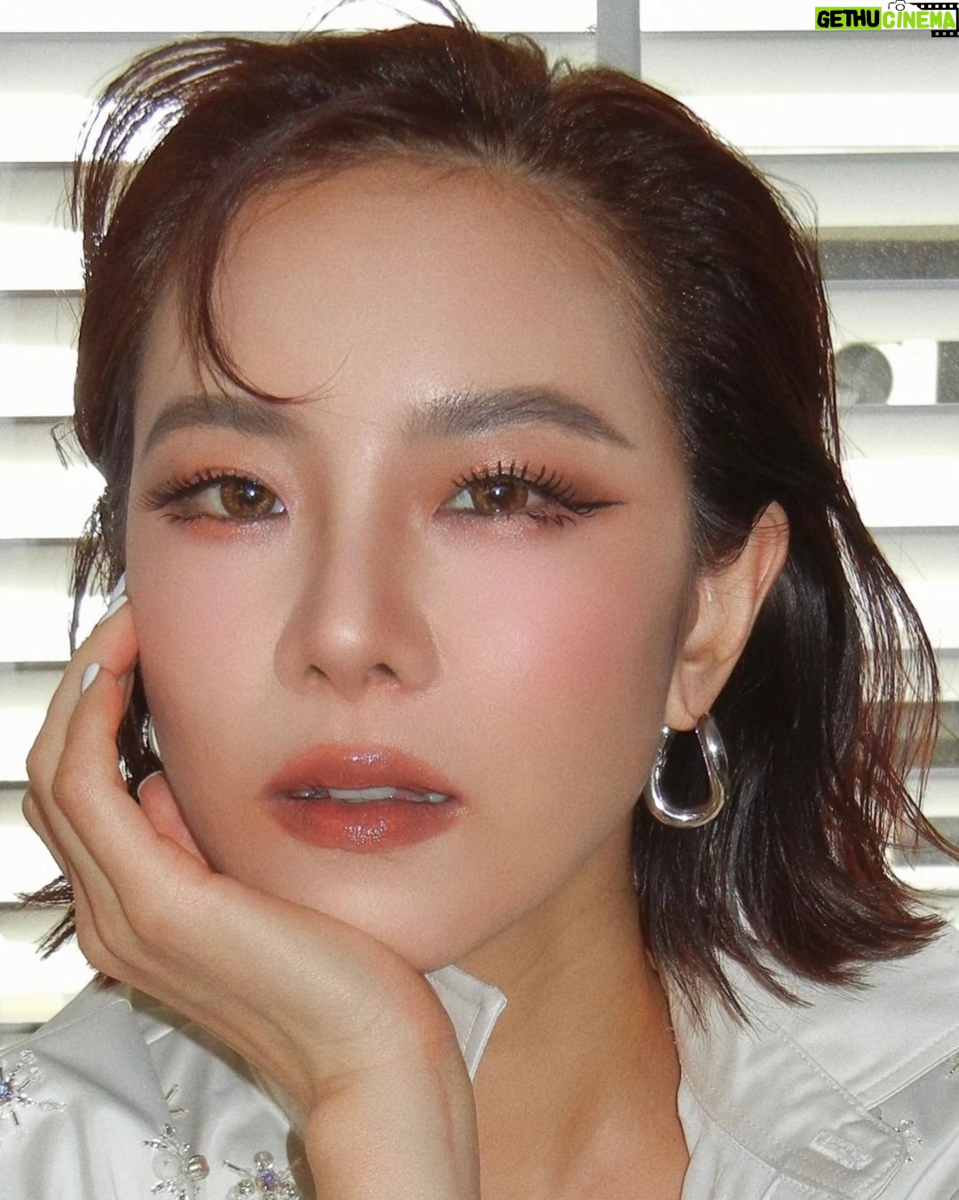 Sirin Horwang Instagram - 🥰🥰🥰 #samsungAI is here #samsung #galaxys24