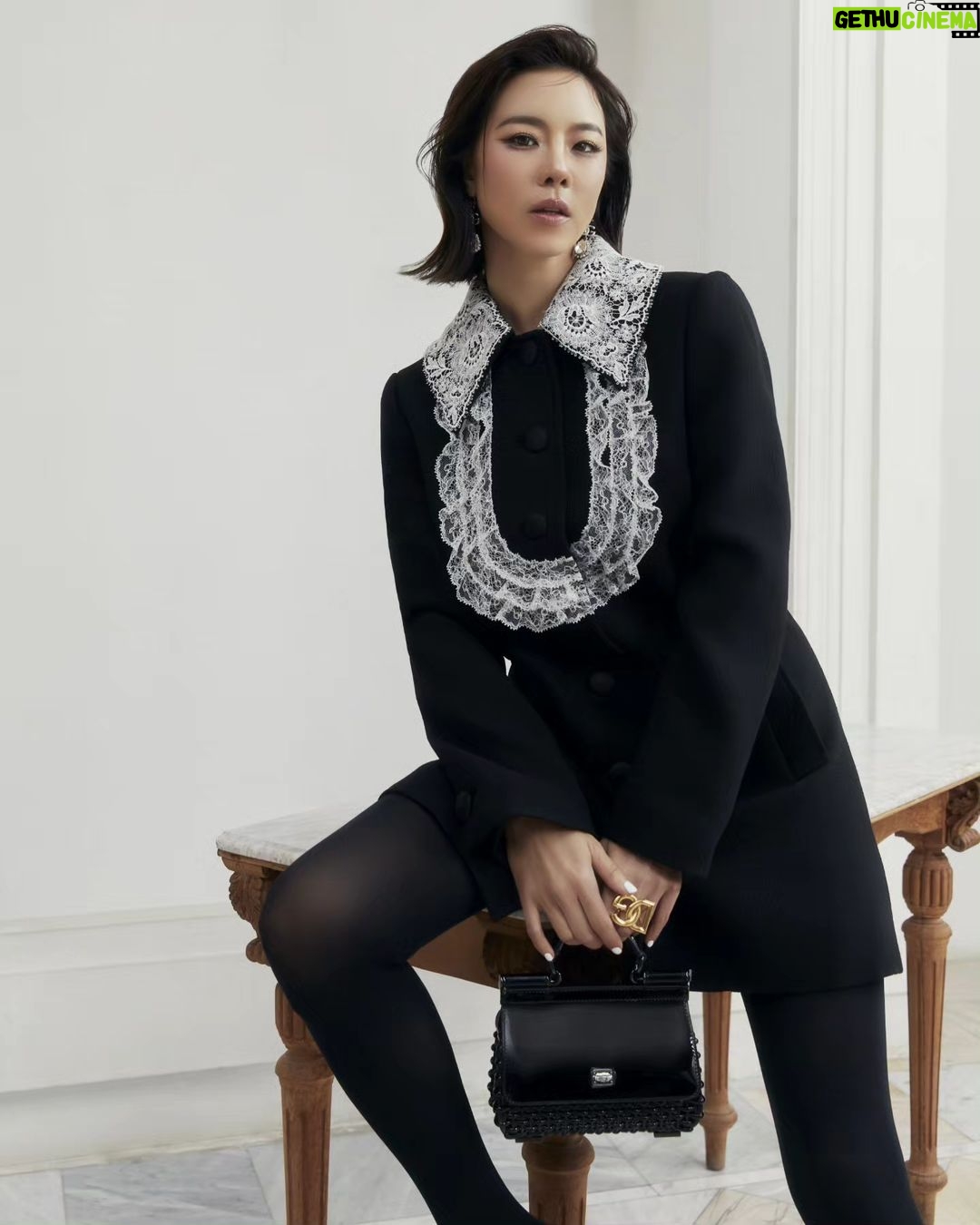 Sirin Horwang Instagram - All black and repeat π€π©Άπ€π€ @DolceGabbana #DGSS24 #DGSicilyBag