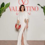 Sirin Horwang Instagram - 🤪🤪 @maisonvalentino 🤍 #VALENTINOGARAVANI #ValentinoLÉcole #VLogoMoonBag