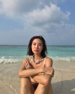 Sirin Horwang Instagram - เรียงไว้ตามลำดับ 🤣🤣

@louisvuitton
@so.maldives day2