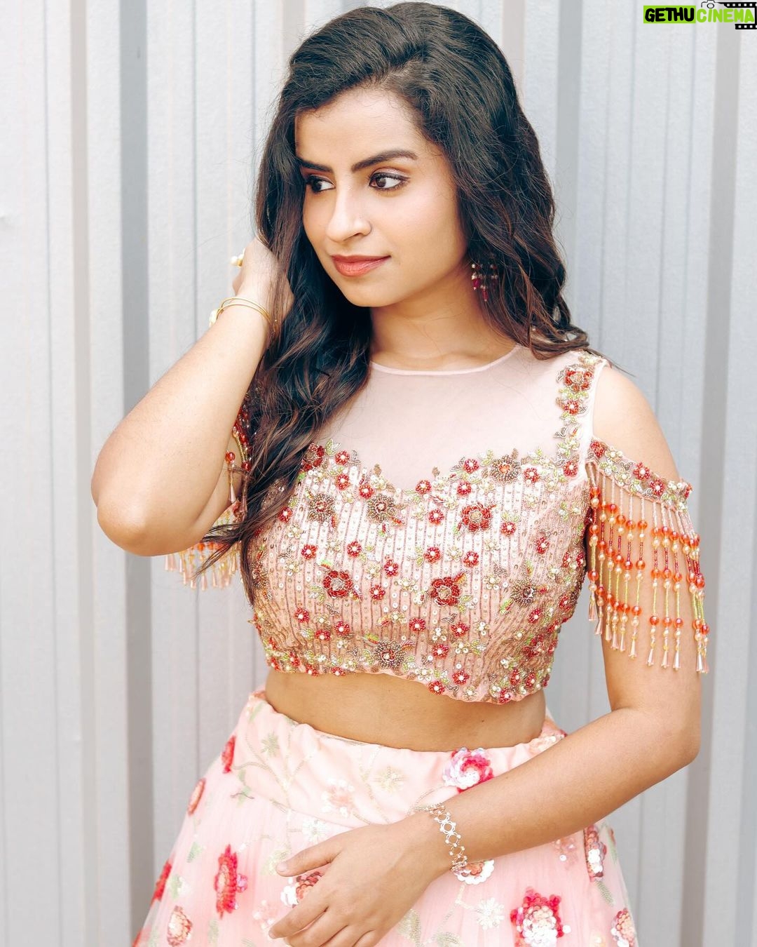Sivaangi Krishnakumar Instagram - Happy February everyone!!🌸 Outfit @mabia_mb Styled @paviiiee_08 Makeup by yours truly😌 PC @jmk11_photography