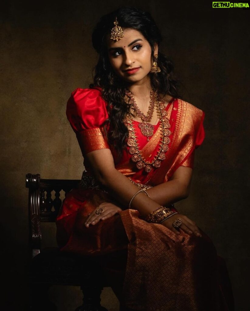Sivaangi Krishnakumar Instagram - Penmai 2.0 ♥️😌 📷 @mah1sh Hair @suni_makeup_hair Jewellery @aaranyarentaljewellery Outfit @styl_chennai