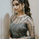 Sivaangi Krishnakumar Instagram – Too many good pictures this time🫣
Outfit @nirali_design_house 
Styled @paviiiee_08
Pictures @vengka_desh_saycheesemy
Muah @dr.hemalathakrishnan