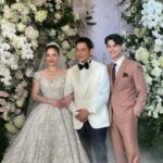 Siwat Chotchaicharin Instagram - เป็นงานที่น่ารักมาก สวยงาม ซาบซึ้ง สนุกสนาน ยินดีด้วยกับทั้งคู่ด้วยนะครับ รักเสมอ ❤️ ปล. หาภรรยาไม่เจอตอนถ่ายรูป เพราะว่านาง….(ดูคลิปเอาเองละกัน) 🙄 #leeflukeeverafter @lee_natalie @fluke777 @amy_klinpratoom