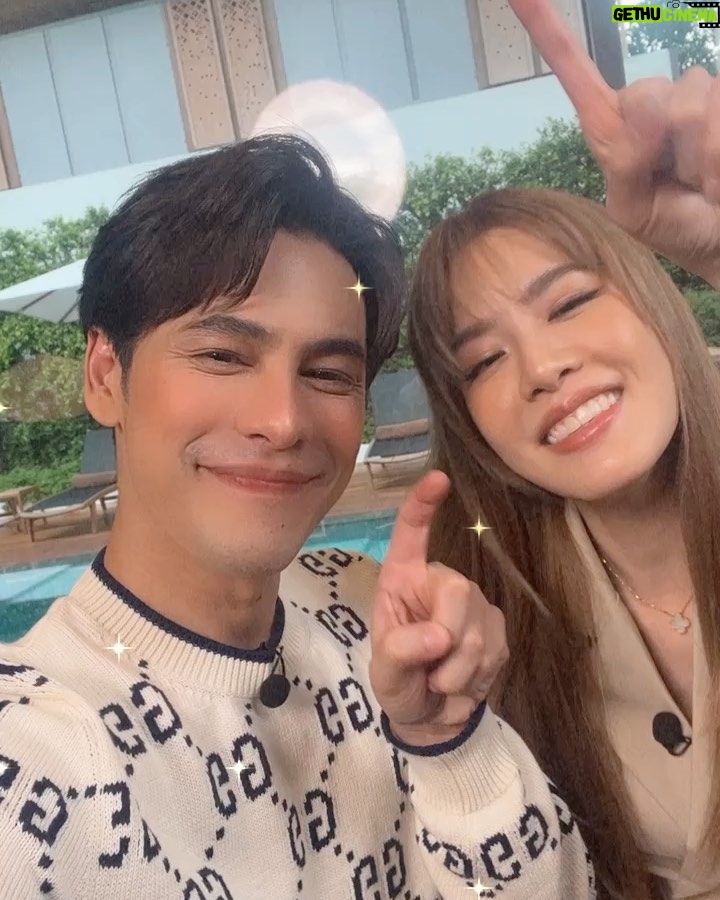 Siwat Chotchaicharin Instagram - Sing With Me ร้องกับซี อีพีนี้เจอความสดใสและเพลงใหม่ “กดไลค์ย้อน” ของน้องสาวสุดแซ่บ เกรซ กาญจน์เกล้า @gracekanklao วันนี้โคตรภูมิใจและดีใจด้วยจริงๆ นางเก่งนางบ้าบอ ขำตลก เหมือนได้กลับมาเจอกันอีกครั้ง รักน้องเสมอ ขอบคุณจริงๆ🙏 บอกเลยอีพีอย่างฮา😂😂😂 รักน้องเสมอ #singwithme #ร้องกับซี #amycchanel #เกรซกาญจน์เกล้า #ซีศิวัฒน์