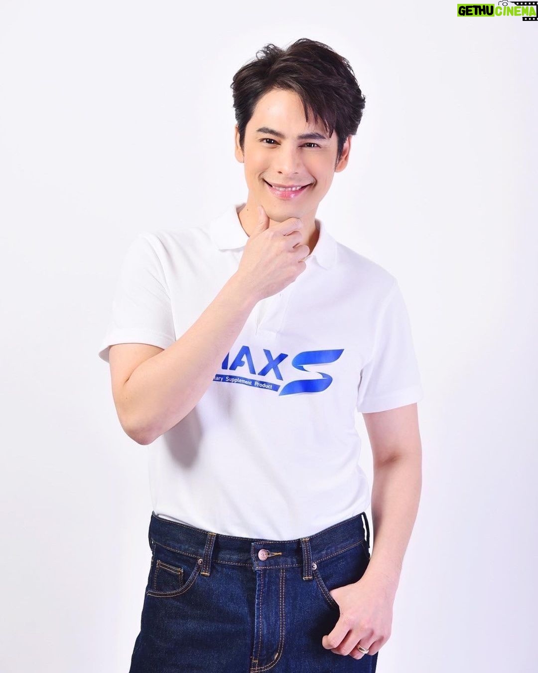 Siwat Chotchaicharin Instagram - ต้องยกนิ้วให้ Max S เลยครับ👍 ก้าวสู่ปีที่ 2 กับ Max S ไม่มีคำว่าผิดหวัง ตัวช่วยหุ่นดีของผม ฟิตและเฟิร์ม ใส่ชุดไหนก็มั่นใจ Max S บล็อกได้หมด เบิร์นไม่เหลือ ครบจบในกล่องเดียว🤍 สั่งซื้อได้ที่ตัวแทนจำหน่ายทั่วประเทศหรือแอดไลน์ @maxs88