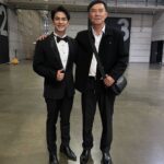 Siwat Chotchaicharin Instagram - ตื่นเต้นมากๆเลยครับ ได้ถ่ายรูปกับคุณอาเรวัชด้วย☺️ #myidol #เรวัชกลิ่นเกษร
