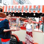 Siwat Chotchaicharin Instagram - รอบนี้กลับบ้านเกิดที่หาดใหญ่ คุ้มมาก ได้กินของอร่อยจากสงขลา มารวมที่เดียวเลย โคตรเด็ด!! Hatyai is cooking งานfood fair ดีๆที่ Coke เค้าจัดทั่วประเทศ ติดตามกันต่อว่าเค้าจะไปจัดจังหวัดไหนต่อนะครับ #cokezeroกินกับอะไรก็อร่อย