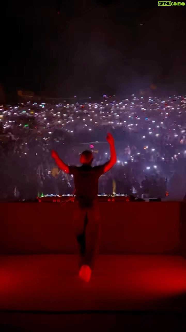 Skrillex Instagram - My first “Evening with” AKA 5 hour set open to close. TBH I had no idea what I was going to do … had no idea if i was going to love it or regret it 😂. But it was honestly one of the best days of my life. Huggee love to all who came out , the atmosphere was magical