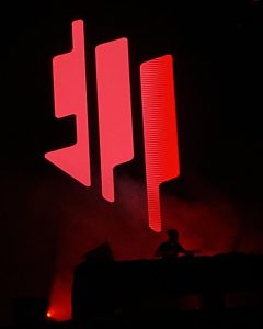 Skrillex Instagram - muita dança 🥳
