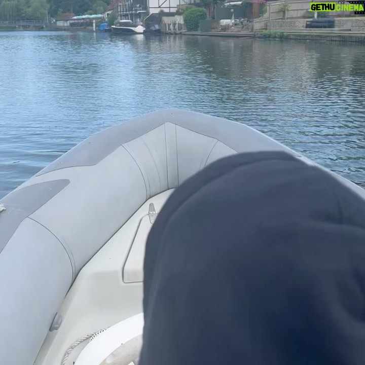 Skrillex Instagram - Last summer @fredagainagainagainagainagain and I booked a little house on the river in this village called Pangbourne out side of london to work on music. I was working on my album and Fred was working on his boiler room. We invited @fourtetkieran over and told him he could Stay with us … he we like “I’ll come over and see what happens.” Then Fred and I clocked a tooth brush hanging out Kierens backpack … this moment marked the birth of the Pangbourne House Mafia … Love you Kieran, Love you Fred … “Baby Again” is now out now!!!