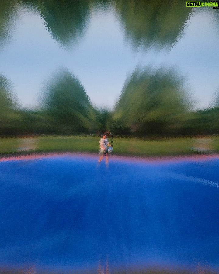 Sky Katz Instagram - i wasn’t trying to flip you guys off i swear