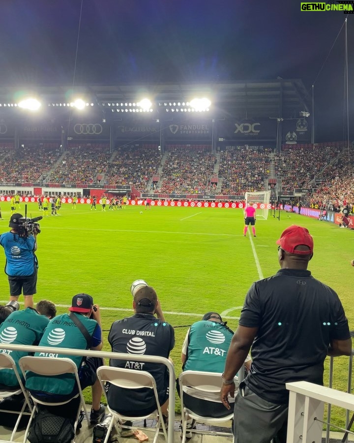Sky Katz Instagram - all ⭐️ game thank you for having me @heyrubes_ @mls @ziadahmed :)
