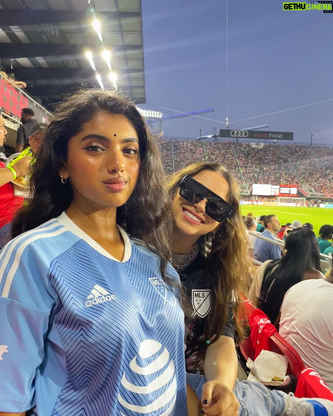 Sky Katz Instagram - all ⭐️ game thank you for having me @heyrubes_ @mls @ziadahmed :)